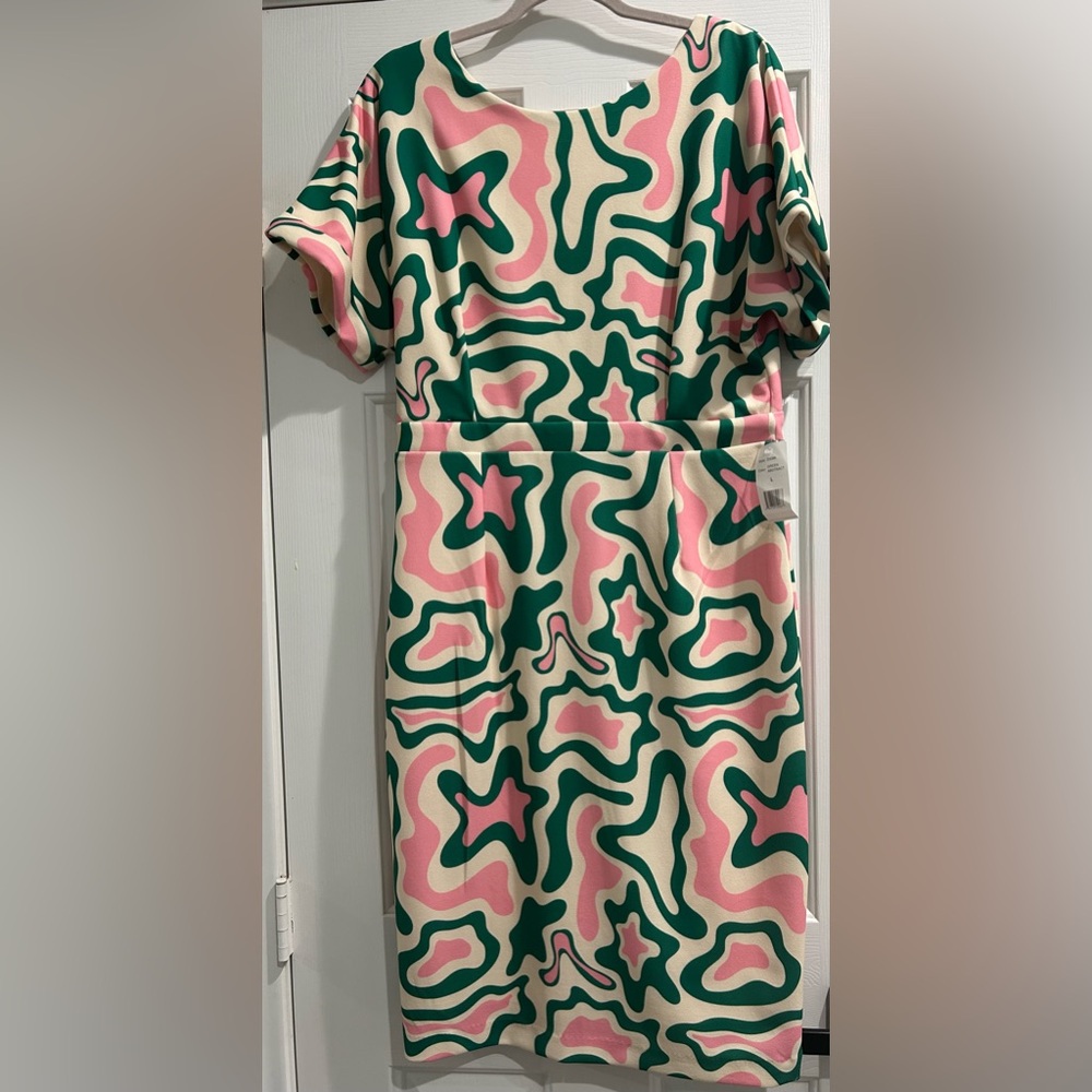 Alexia Admor Sheath dress never worn, new with tags.